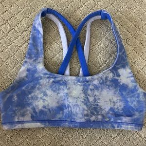 BRAND NEW ivviva sports bra